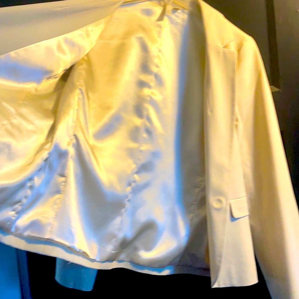 Frenchi 🌺Spring 🌺  Blazer | Off-White - Picture 5 of 5